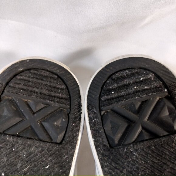 Converse Chuck Taylor All-Star Low Tops, White Glitter Toe - Picture 10 of 10